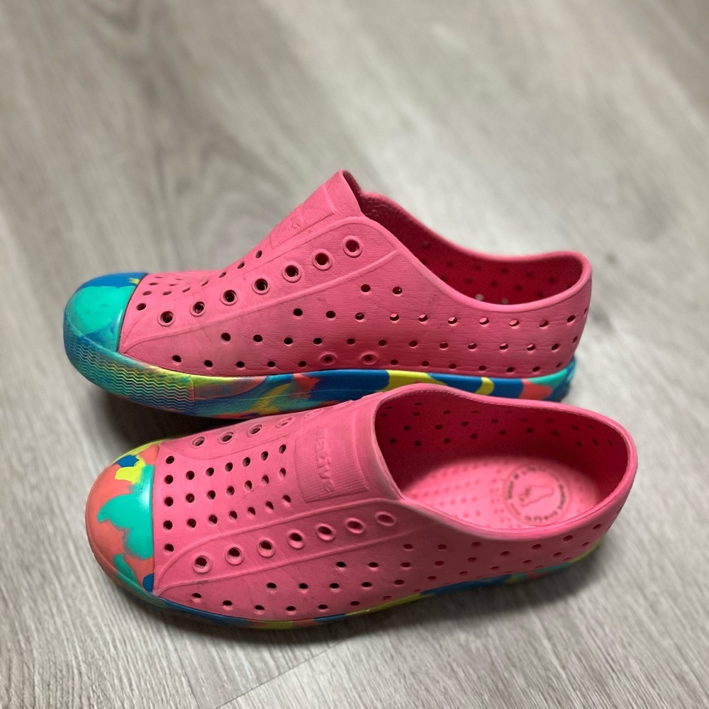 Native Pink Multi Color Girl Shoes Size 1